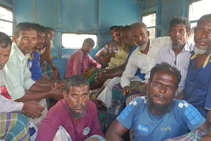 1757930413-b423c9c087e17fdcad8822d2851bd5d9 ভারতীয় জলসীমায় প্রবেশের অভিযোগে পশ্চিমবঙ্গে গ্রেপ্তার ১৯ বাংলাদেশি