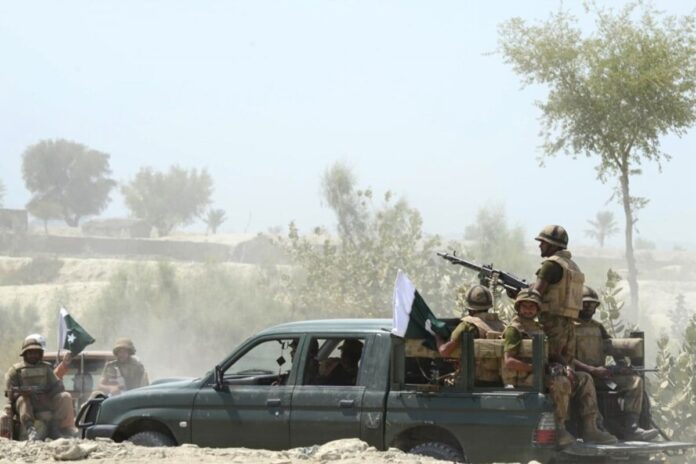 1757999842-e29720a2658b3bc3ca7d83d8789efa8c পাকিস্তানে ল্যান্ডমাইন বিস্ফোরণে ৫ সেনা নিহত