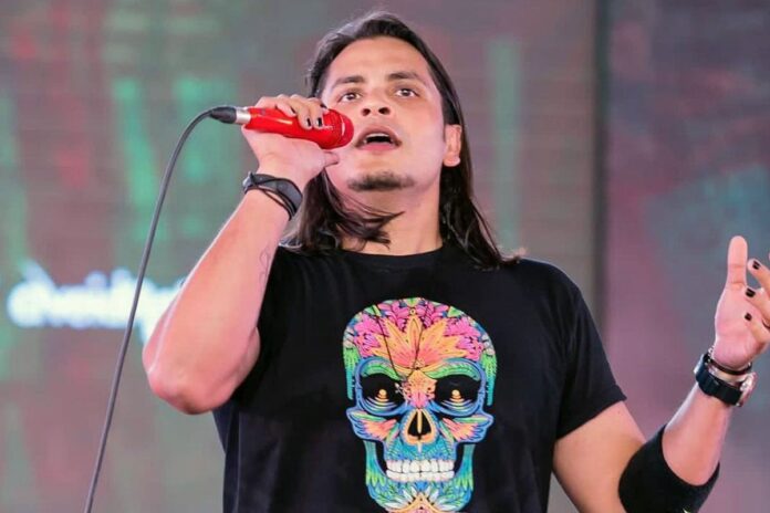 সংগীতশিল্পী দীপ আর নেই