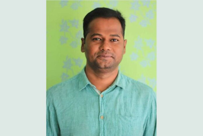 আখাউড়া উপজেলার ভাইস চেয়ারম্যান মুরাদ বিমানবন্দরে আটক