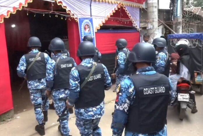 ভোলায় পূজামণ্ডপের নিরাপত্তায় কোস্ট গার্ড