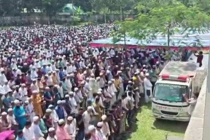 পারিবারিক কবরস্থানে সমাহিত হলেন সাবেক শিল্পমন্ত্রী হুমায়ুন