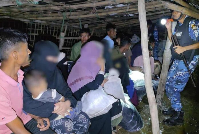 টেকনাফে যৌথ অভিযানে নারী-শিশুসহ ২১ জন উদ্ধার