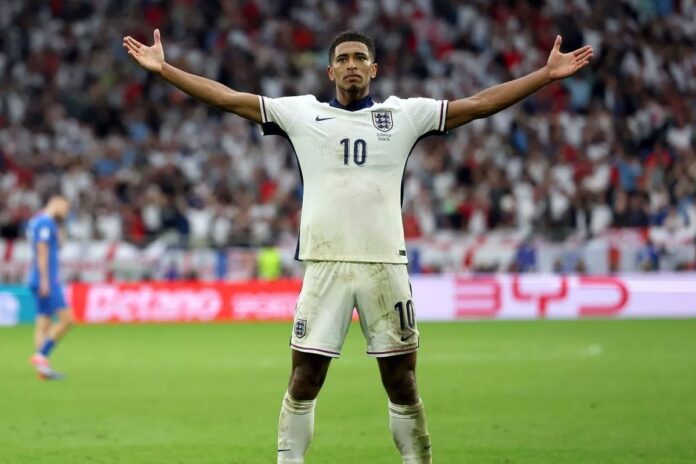 ইংল্যান্ডের বর্ষসেরা ফুটবলার বেলিংহ্যাম