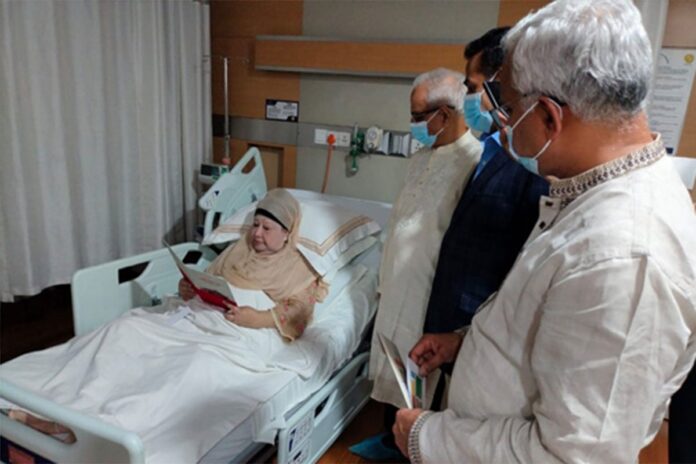 জুলাই সনদ স্বাক্ষর অনুষ্ঠানে খালেদা জিয়াকে আমন্ত্রণ জানাল ঐকমত্য কমিশন