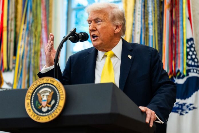 ভেনেজুয়েলায় অভিযান চালাতে সিআইএ’কে অনুমোদন দিলেন ট্রাম্প