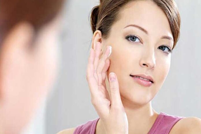 শীতের আগেই ত্বকের যত্ন