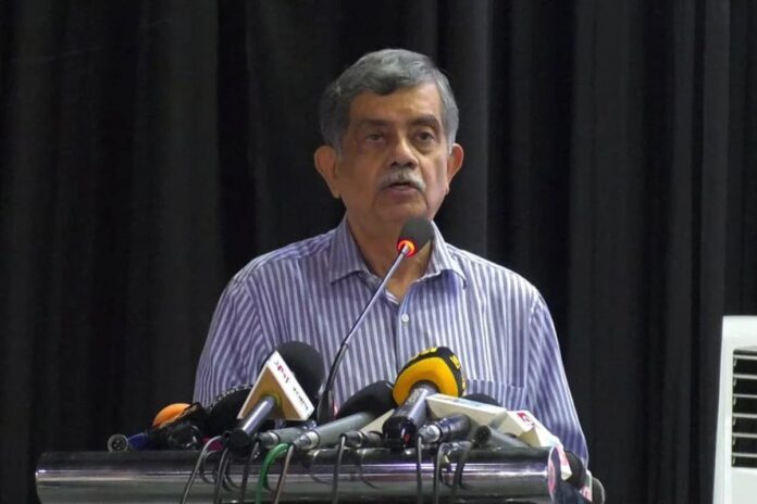 আন্দোলনরত শিক্ষকদের ক্লাসে ফিরে যাওয়ার আহ্বান শিক্ষা উপদেষ্টার