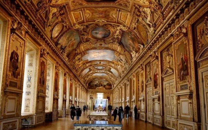 ল্যুভর জাদুঘরে চুরি: কি কি ঘটলো আসলে?