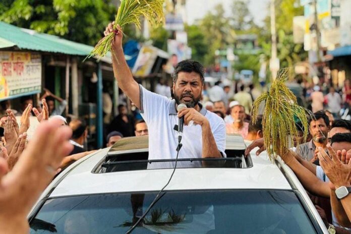 1761052981-c8038bf71ab3fe5ebb85967cfd8190c2 ছাগলনাইয়ায় ধানের শীষের পথসভা অনুষ্ঠিত