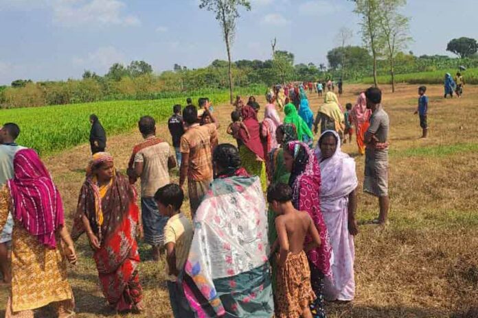 1761295545-99bd47d75dbd839e7a8607794692c817 দৌলতপুরে জমি সংক্রান্ত বিরোধে যুবক খুন, আহত ৩