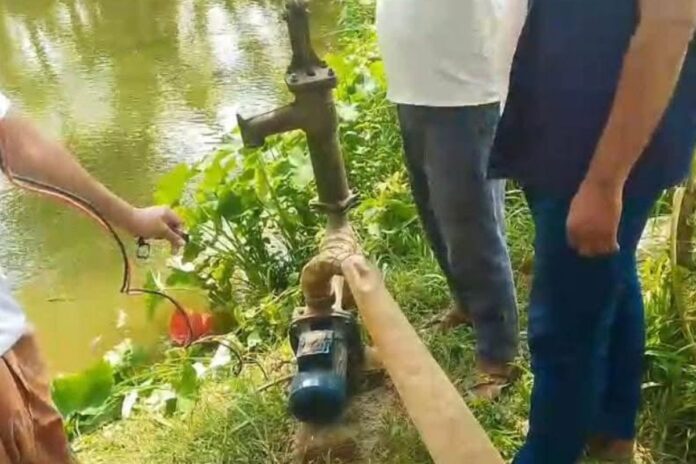 1761307440-f3817a71be0e6b68a584612fc0a88a13 সেচপাম্প চালু করতে গিয়ে বিদ্যুৎস্পৃষ্টে বাবা-ছেলের মৃত্যু