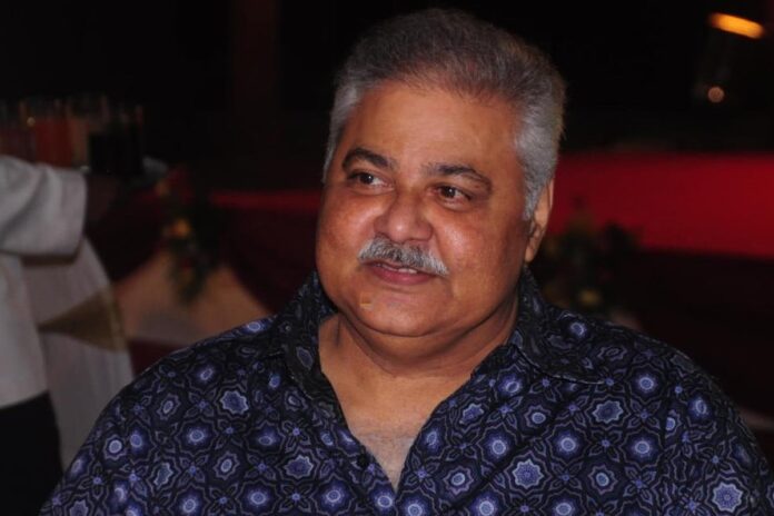 1761397037-9414a8f5b810972c3c9a0e2860c07532 মারা গেছেন বলিউড অভিনেতা সতীশ