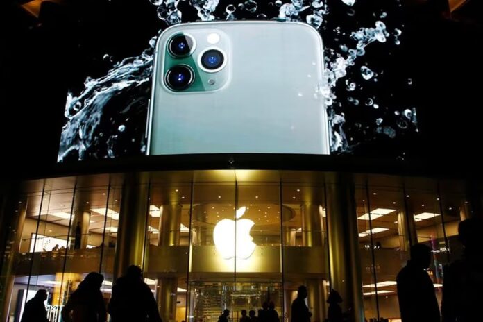 1761676684-1578128fba54bd59d9918933a65f838f বিপর্যয় পেরিয়ে ইতিহাস: আবারও শীর্ষে অ্যাপল