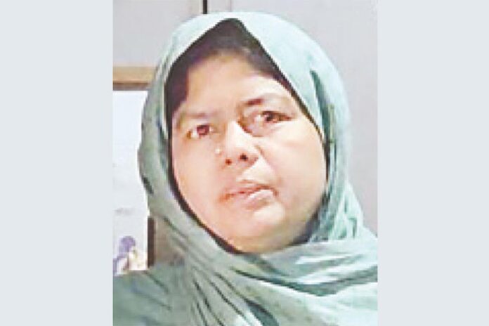 1761770592-765ecd4f3bb9d72f5cfd249a2515dfc5 এ কে আজাদরা আমার স্বামীর মৃত্যুর জন্য দায়ী