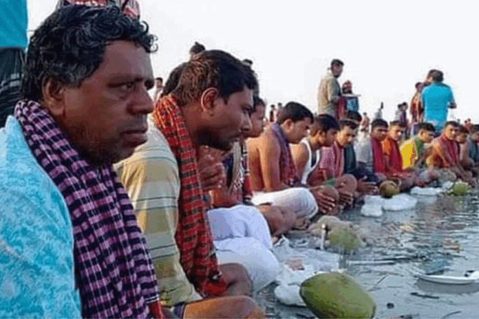 1762316862-40af9ca5d4af4f53bc05e0396f2436f0 দুবলারচরে পুণ্য স্নানে শেষ হলো রাস উৎসব