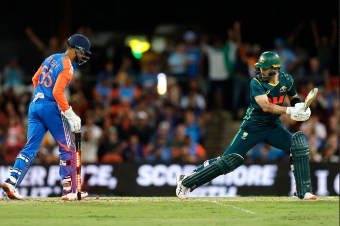 1762431628-a8bb6ae334fa51a59349e6b3841b140e অস্ট্রেলিয়াকে বিধ্বস্ত করে সিরিজে এগিয়ে ভারত