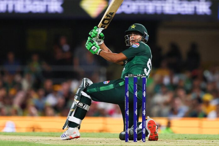 1762495106-494b82886d90565c8a59068b9e9e55e0 এক ওভারে আব্বাস আফ্রিদির ৬ ছক্কা