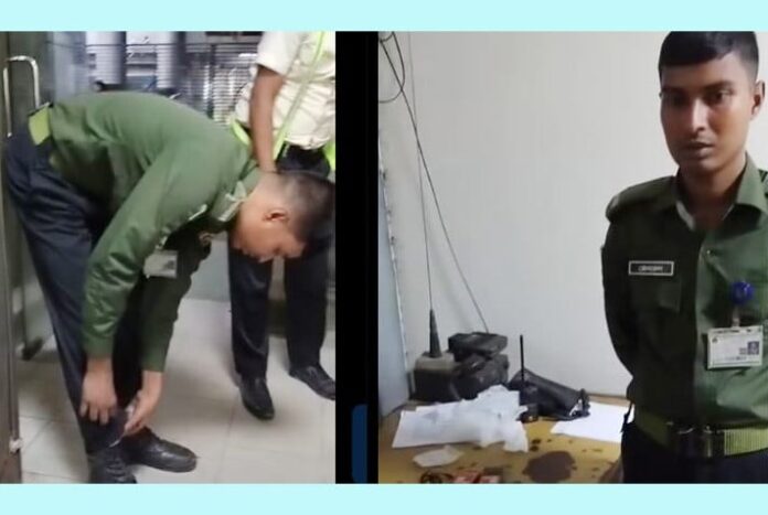 পোড়া কার্গো ভিলেজ থেকে মোবাইল চুরি, বরখাস্ত আনসার সদস্য