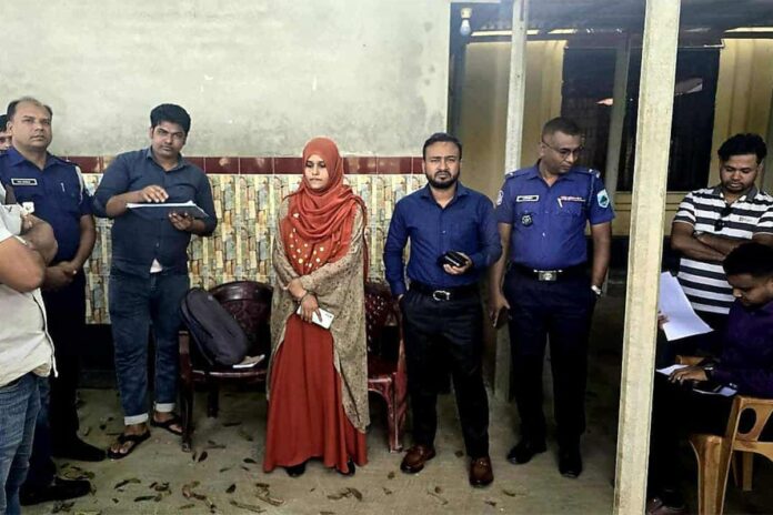 1762874391-b908081412b1b17b87f0de0869fb4535 ভাঙ্গুড়ায় কালোবাজারে সার বিক্রির অপরাধে ডিলারকে জরিমানা