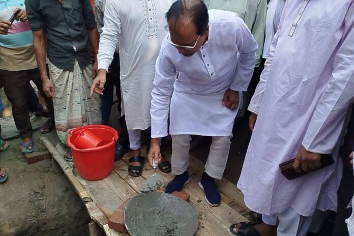 1762956098-246c1b8fb4a923d2e5d97c248efa1bf2 ‘মানুষ এখন নৌকা, লাঙ্গল আর দাঁড়িপাল্লা ব্যবহার করতে চায় না’