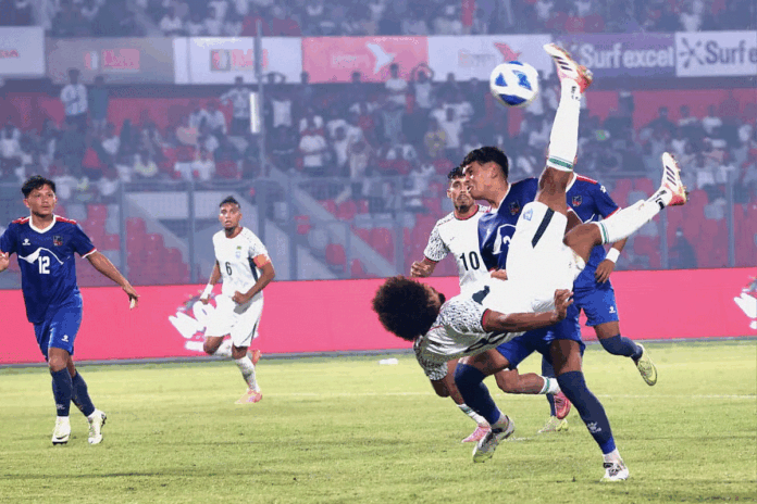 বাইসাইকেল গোল করা হামজার প্রশংসায় ফিফা