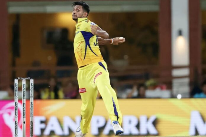 ১৩ কোটির পাথিরানাকে ছেড়ে দিল চেন্নাই