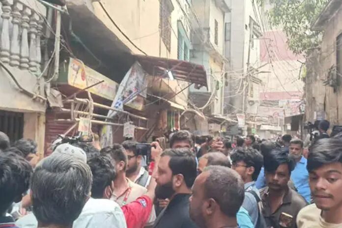 1763718290-a547d91c57623c99cfd5b67dbd66b092 ভূমিকম্পে বংশালে নিহত তিনজনের পরিচয় মিলেছে