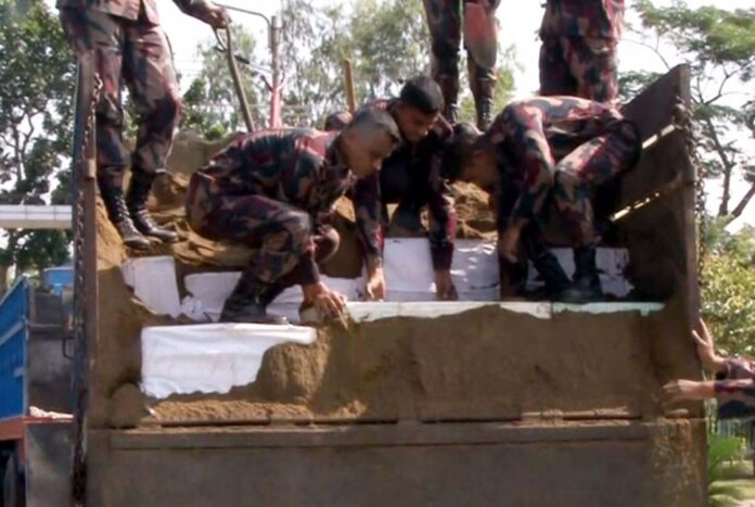 হবিগঞ্জে সাড়ে ৫ কোটি টাকার ভারতীয় পণ্য জব্দ