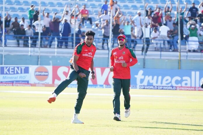 নাটকীয় সুপার ওভারে ভারতকে হারিয়ে ফাইনালে বাংলাদেশ