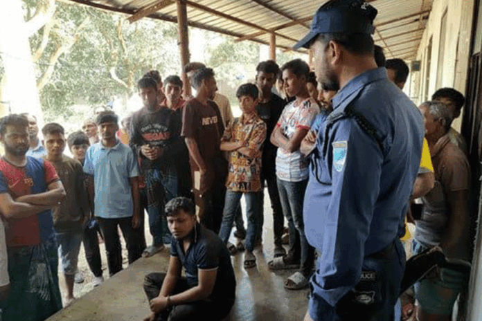 সোনারগাঁয়ে গৃহবধূকে গলাকেটে হত্যার অভিযোগে স্বামী আটক
