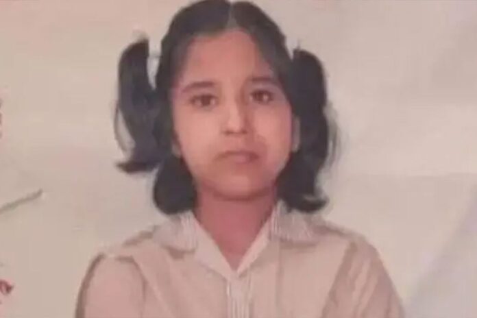 1764557287-f762d04f2727eaee81b1f5abc0692def ১৭ বছর পর বাড়ি ফিরল আইসক্রিম কিনতে গিয়ে নিখোঁজ হওয়া কিরণ