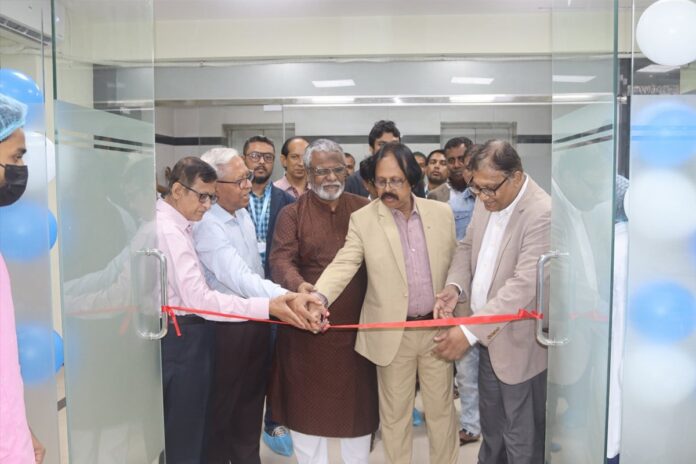 1764588964-2d776384128770366c9329f5afca4765 হেলথ অ্যান্ড হোপ হাসপাতালে স্বল্পমূল্যে মানসম্পন্ন ক্যানসার কেমোথেরাপি