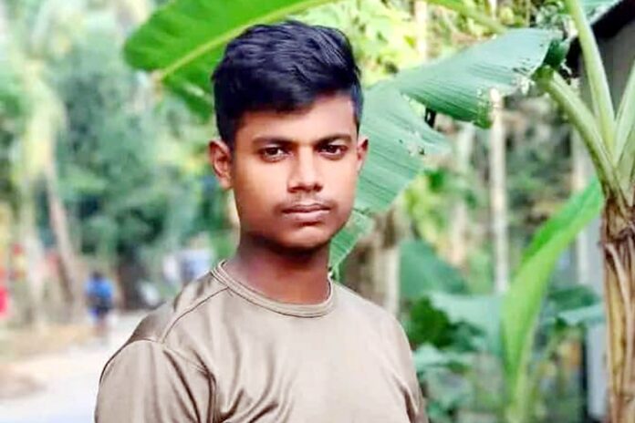 মাগুরায় সড়কে প্রাণ গেল স্কুল ছাত্রের