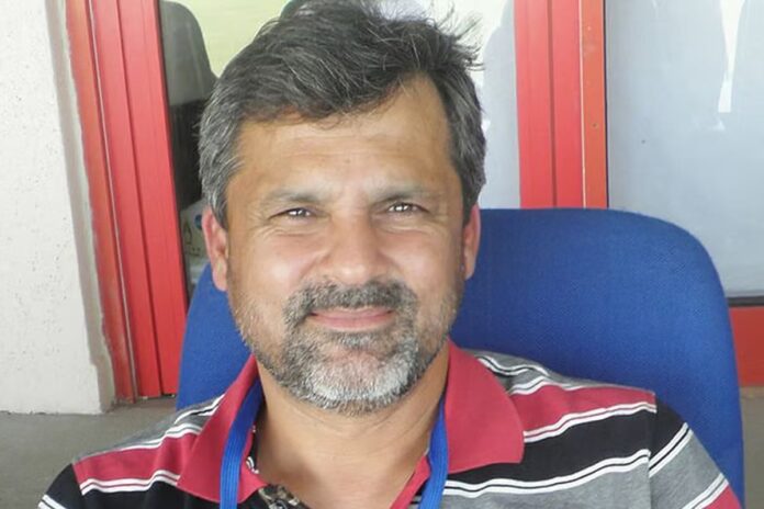 1764687681-62bf1edb36141f114521ec4bb4175579 মৃত্যুর গুঞ্জন, যা বললেন পাকিস্তানের সাবেক অধিনায়ক মঈন খান