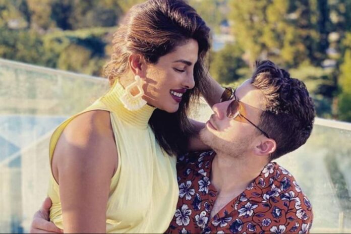 বিবাহবার্ষিকীতে প্রিয়াঙ্কাকে নিয়ে আবেগঘন বার্তা নিকের