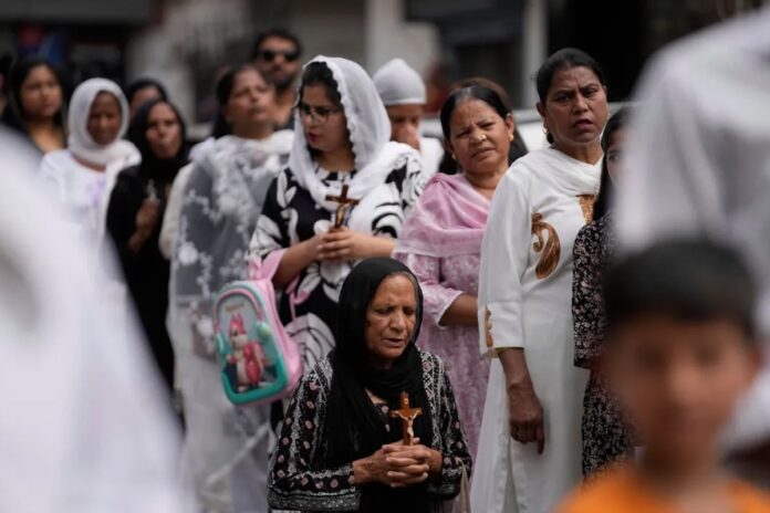 যেভাবে বিশেষ তরিকায় সংখ্যালঘু নিপীড়ন করছে ভারত