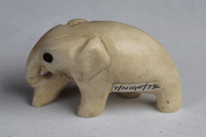 1765533416-fee4e47f3e4c529b1f2c751035a4492c জাদুঘর থেকে ছয় শতাধিক নিদর্শন চুরি, চারজনের খোঁজে যুক্তরাজ্য পুলিশ