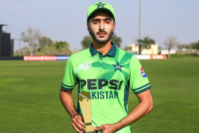 1765551762-53666f1450bcfce3b9e1dfe5cdf0b61e অভিষেক ম্যাচে ১৭৭ রান করে পাকিস্তানি ব্যাটারের রেকর্ড