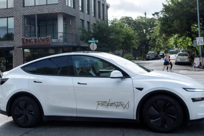 1765834048-0eca52f6e2d74ce83472d360ee82f0bc চালকবিহীন রোবোট্যাক্সি পরীক্ষা শুরু করল টেসলা