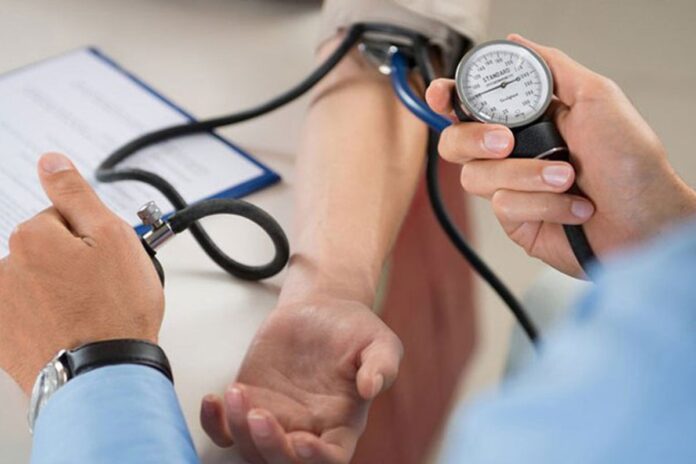 1765877160-4681daadf8538b07a08f19773a382c86 শীতে কেন বাড়ে রক্তচাপ, কীভাবে সতর্ক থাকবেন