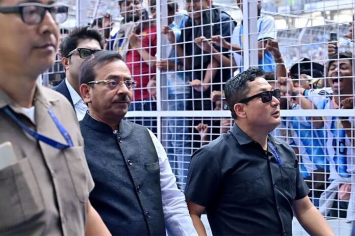 1765895268-9c9c89638f3619ac04f85bc9d93b22aa মেসির সফরে বিশৃঙ্খলার জেরে পশ্চিমবঙ্গের ক্রীড়ামন্ত্রীর পদত্যাগ