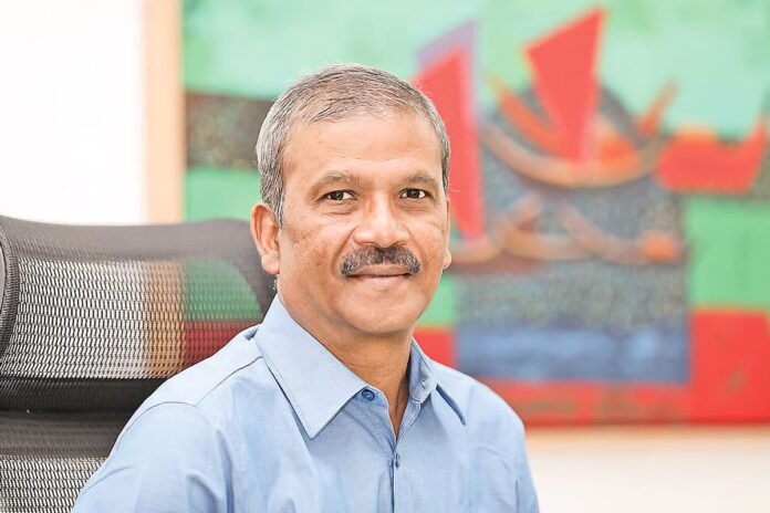 1765953050-4b51ac25972e36acff838c36acef4443 ডিজিটালাইজেশনের কারণে প্রবাসীদের দুর্নীতি-ভোগান্তি কমেছে: আসিফ নজরুল