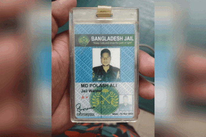 1765955103-fee4e47f3e4c529b1f2c751035a4492c নওগাঁয় বাসচাপায় কারারক্ষী নিহত