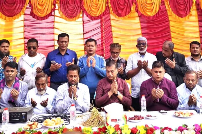 1765960307-0c437c3ac77d1770124f3b43798c2e0e খালেদা জিয়ার সুস্থতা কামনায় ব্রাহ্মণবাড়িয়ায় বিএনপির দোয়া