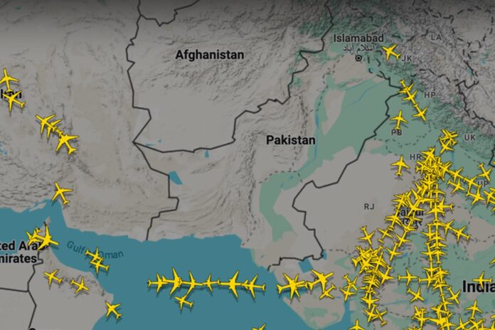 1765967389-1bcf2e9d3a298949d3a0478fb7ffc208 ভারতীয় উড়োজাহাজ চলাচলে নিষেধাজ্ঞার মেয়াদ ফের বাড়ালো পাকিস্তান