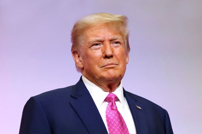 1766023537-8ecef946fcc0dad1c0ea5e658ea69b9b বেহাল অর্থনীতি ও বেফাঁস মন্তব্যে ট্রাম্পের জনসমর্থনে ভাটা