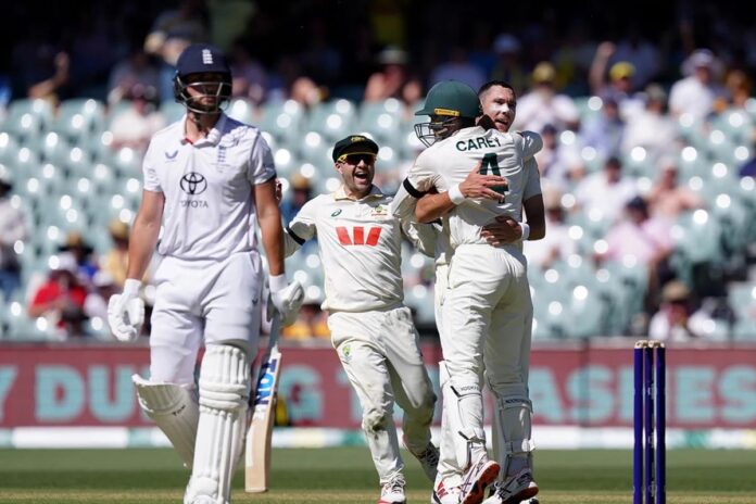 অ্যাডিলেডে হারের প্রহর গুনছে ইংল্যান্ড