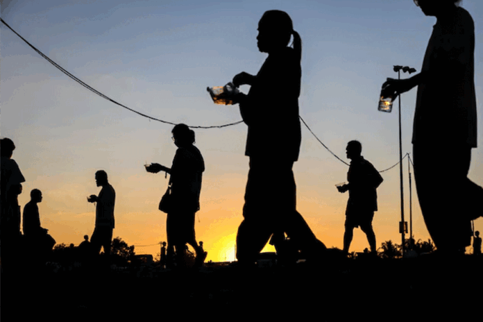 থাইল্যান্ডে হাজারের বেশি স্কুল বন্ধ