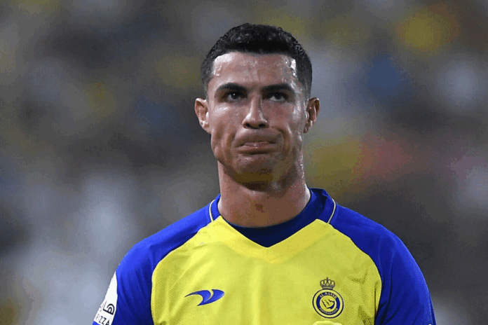 ফিফার নিষেধাজ্ঞায় রোনালদোর দল